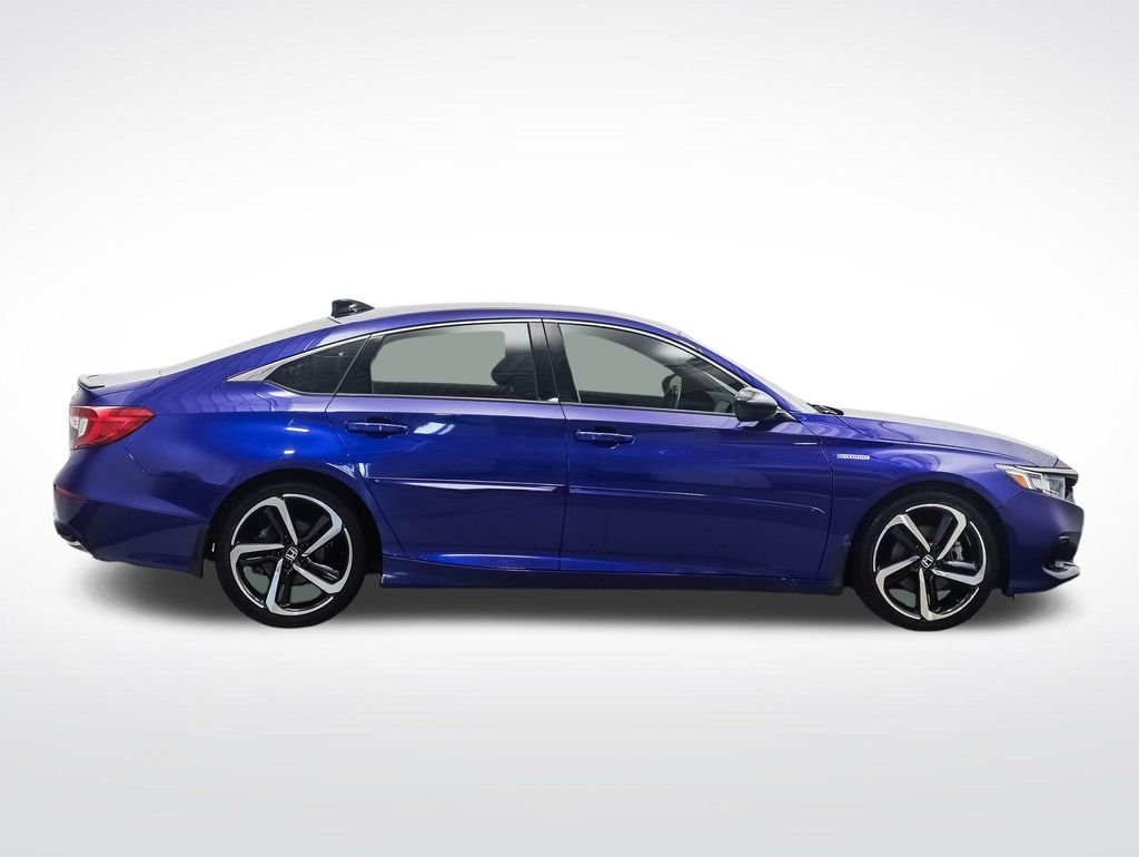 Used 2022  Honda Sport image 6