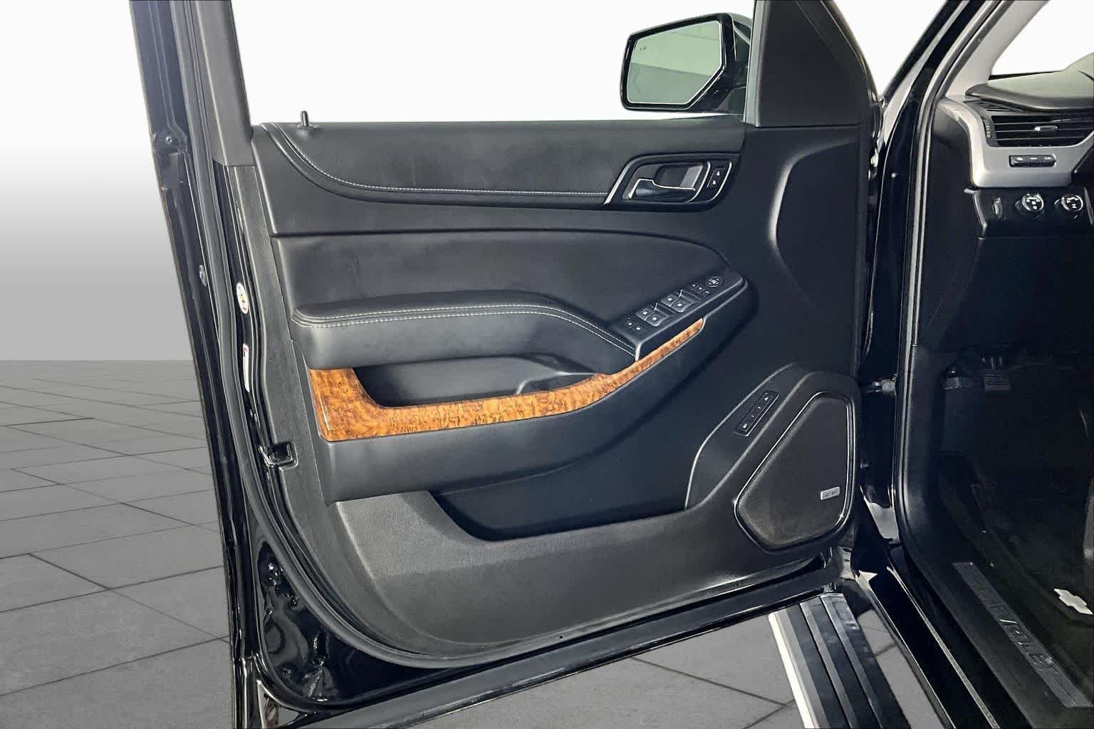 Used 2017 Black Chevrolet Premier image 20