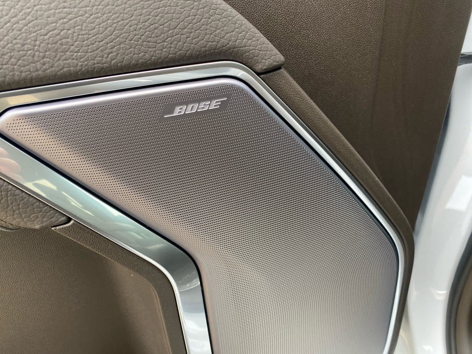 2026 GMC Sierra 1500 Denali - Photo 9