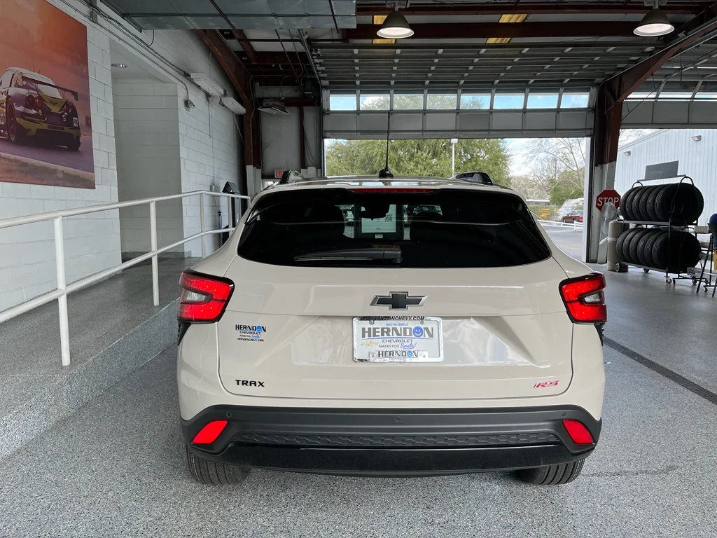 2026 Chevrolet Trax RS - Photo 7