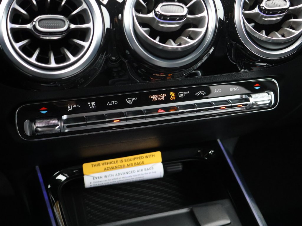 New 2026 Night Black Mercedes-Benz GLA 250 image 24