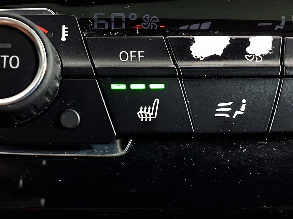 Used 2018 Black Sapphire Me BMW sDrive28i image 16