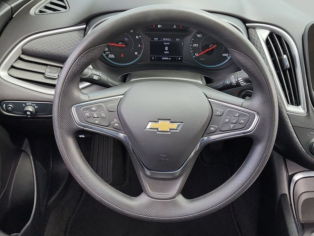 Used 2024 Mineral Gray Metallic Chevrolet 1LT image 20