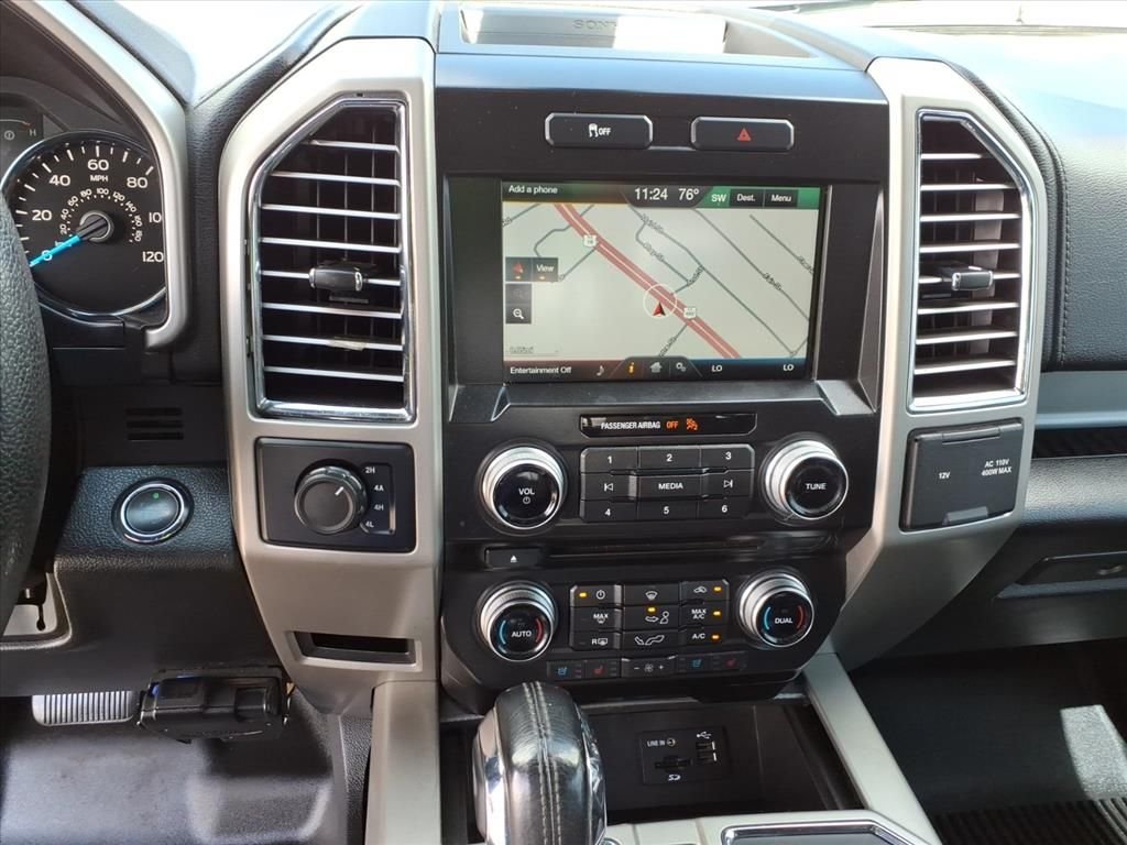 Used 2015 Tuxedo Black Metallic Ford Lariat image 21