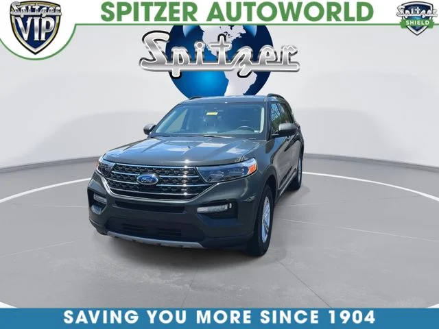 Certified Used 2024 Green Metallic Ford XLT image 4