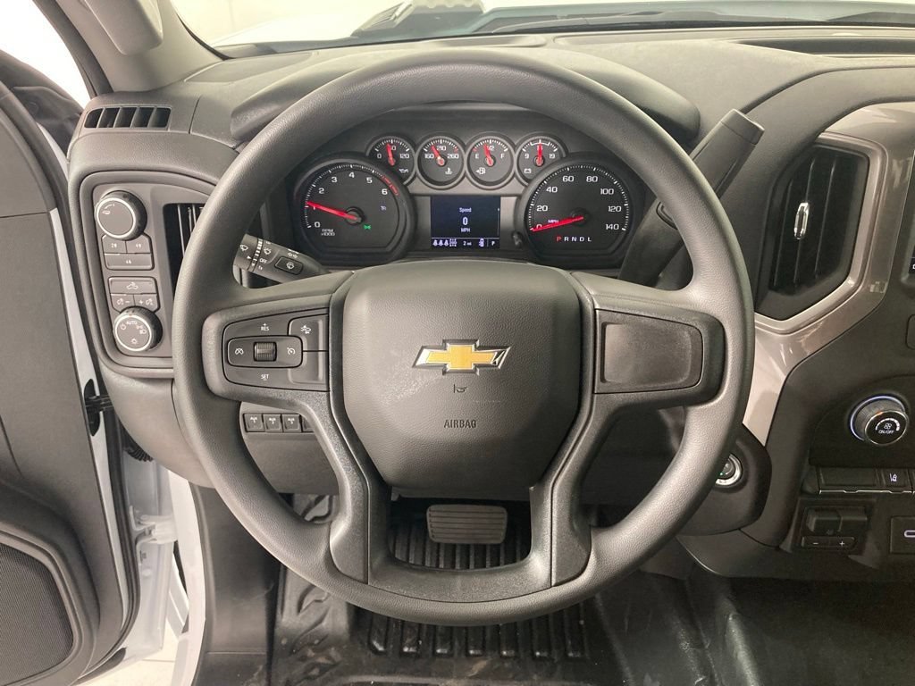 New 2026 Summit White Chevrolet WT image 6