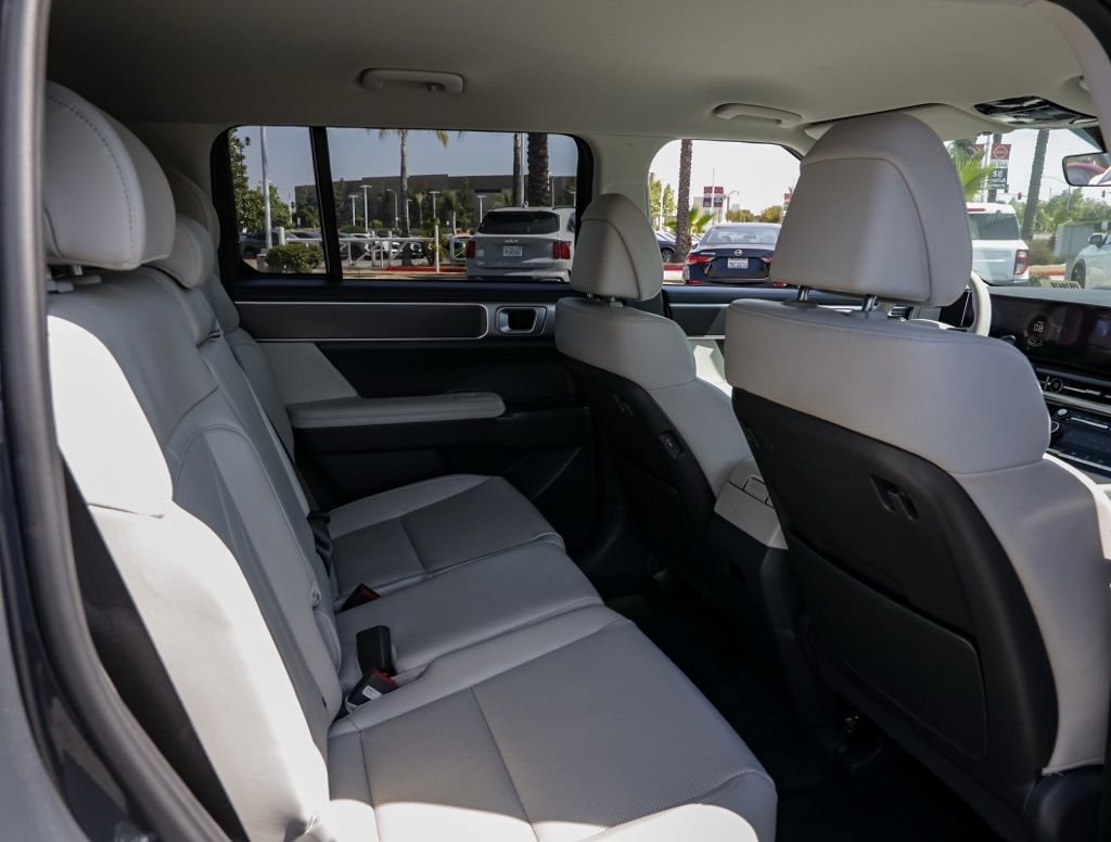 Used 2025 Gray Hyundai SEL image 20