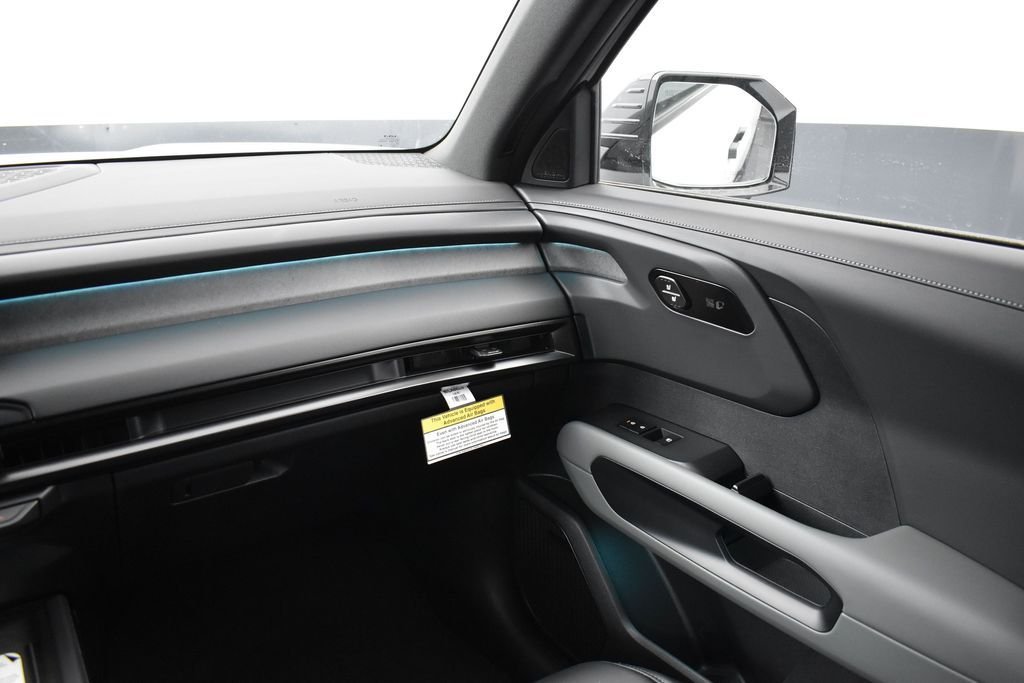 New 2027 Glacial White Pearl Kia X-LINE SX image 13