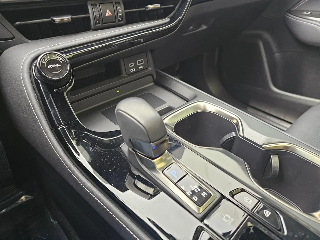Used 2024  Lexus NX 350 Luxury image 32