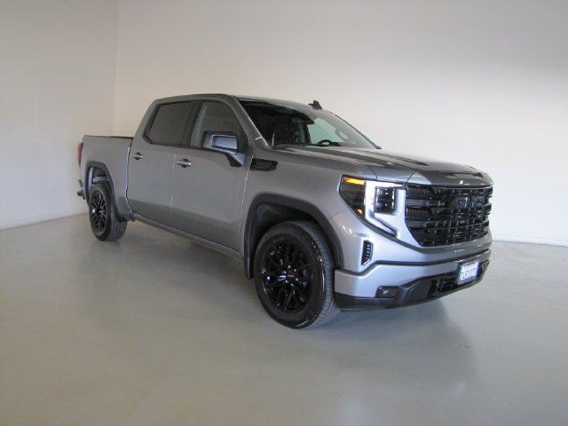 Used 2024 Sterling Metallic GMC Elevation image 3