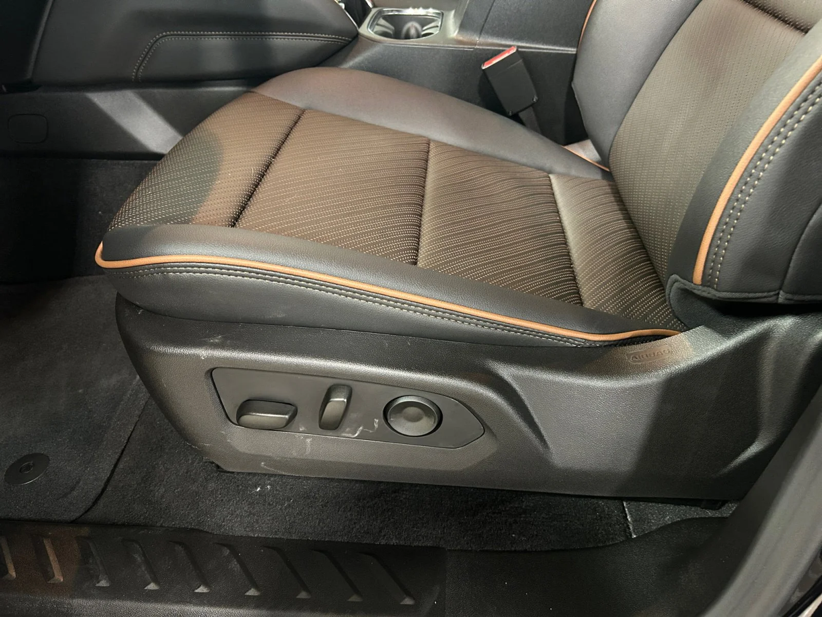 New 2026 Onyx Black GMC AT4 image 14
