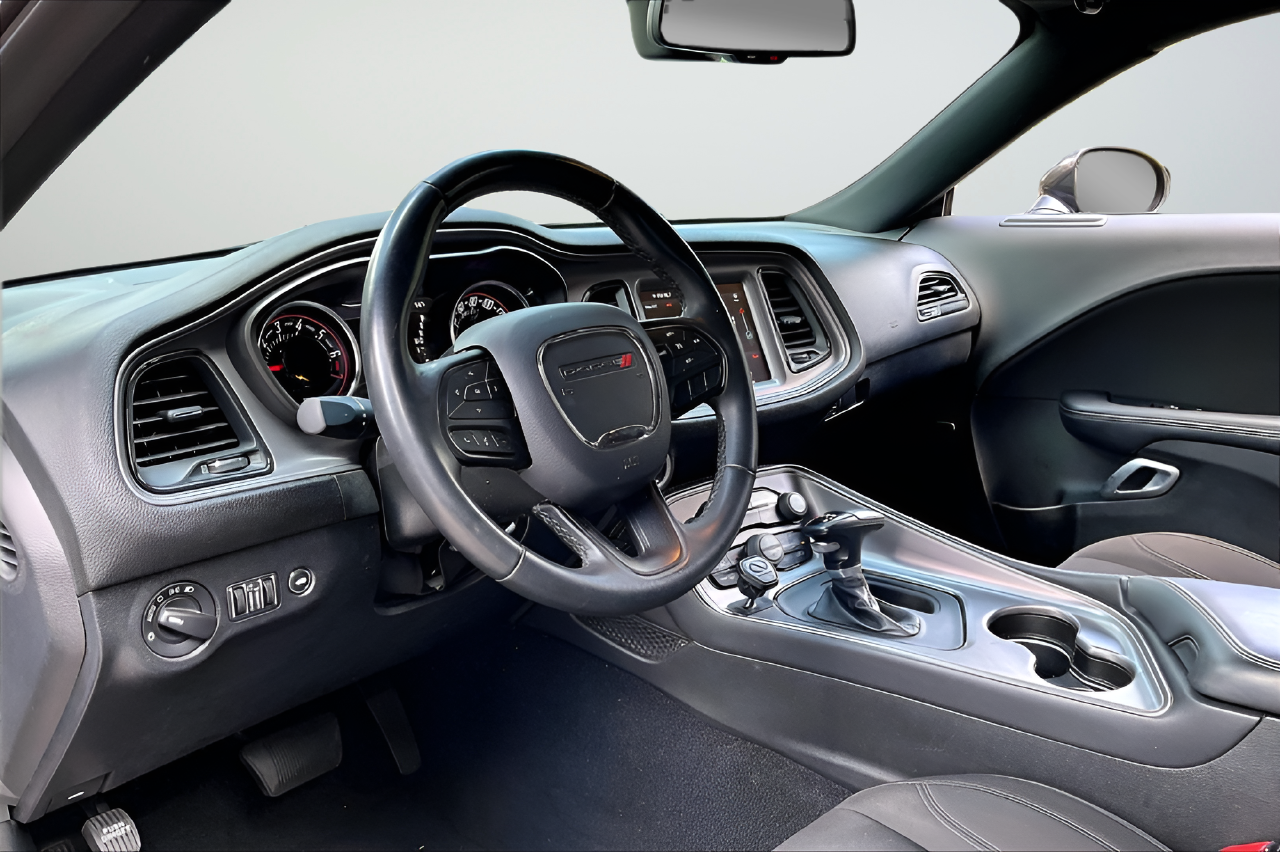 Used 2023 Gray Dodge SXT image 14