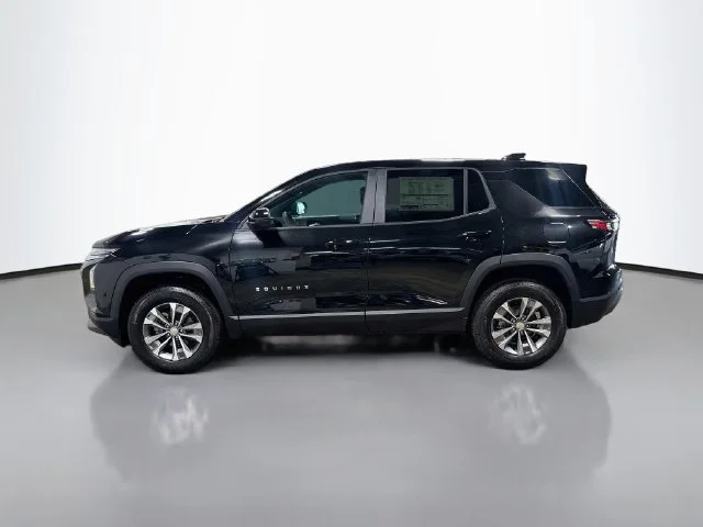2027 Chevrolet Equinox LT - Photo 11