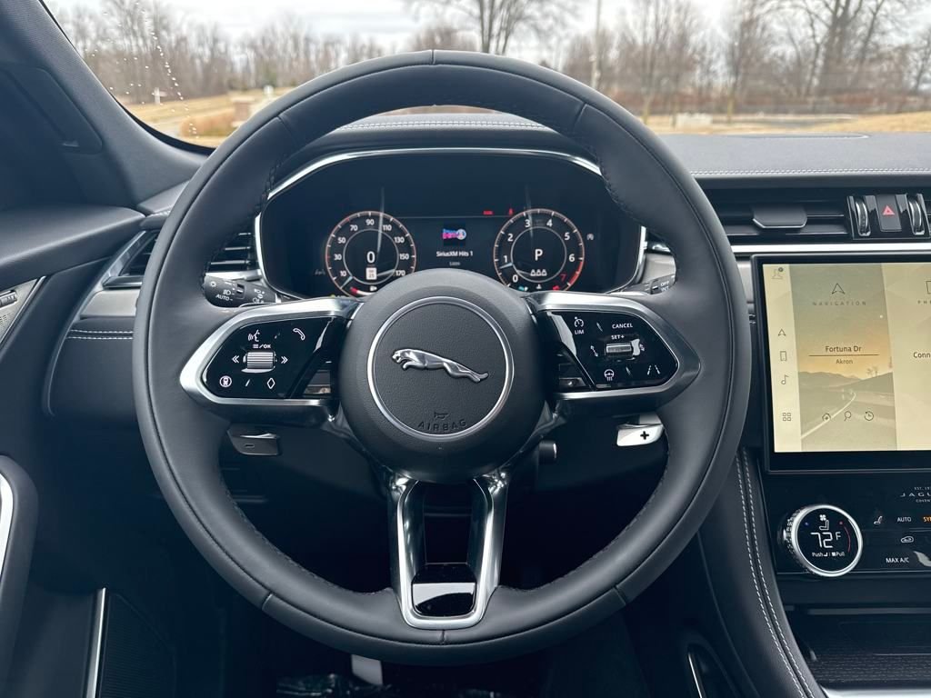 2026 Jaguar F-Pace R-Dynamic S - Photo 19