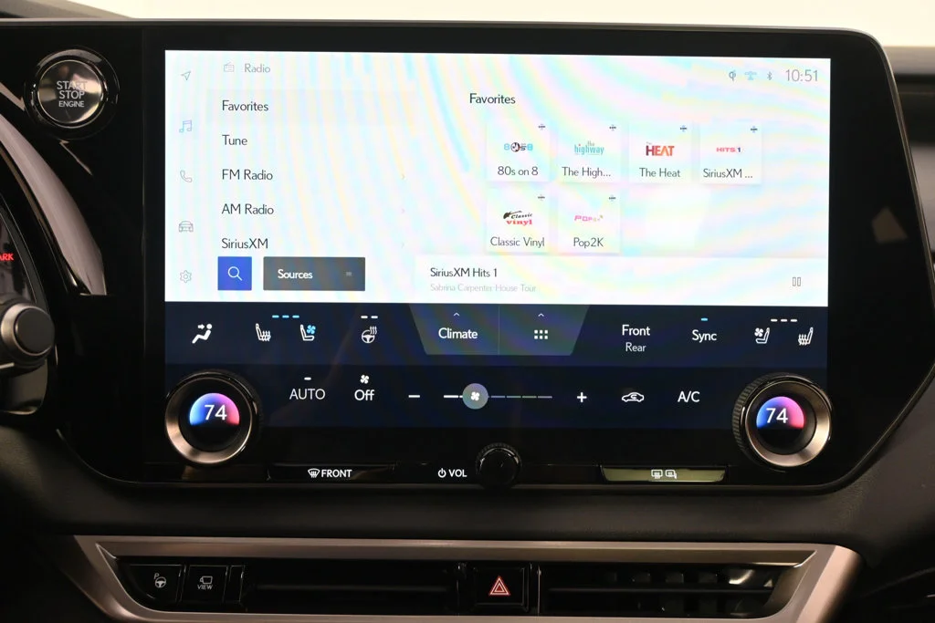 Used 2023  Lexus RX 350 image 28