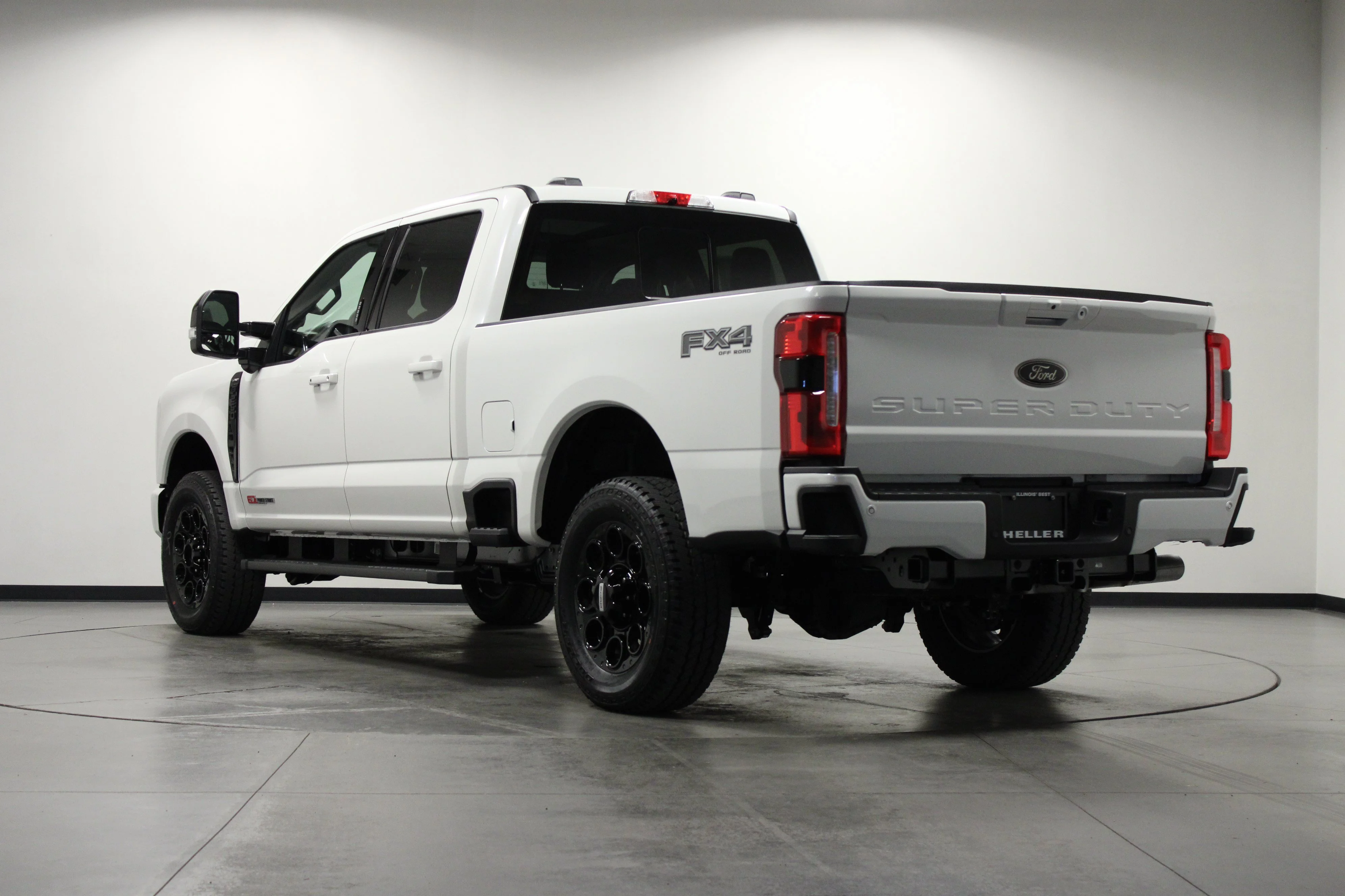 New 2026 Star White Metallic Tri-Coat Ford F-250® Lariat® image 6
