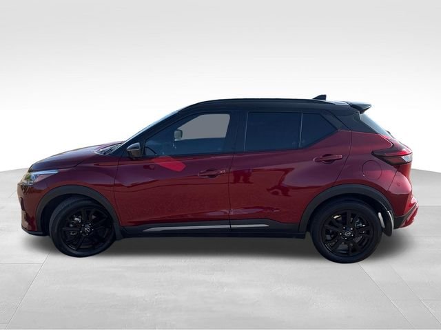 Used 2024 Red Nissan SR image 5