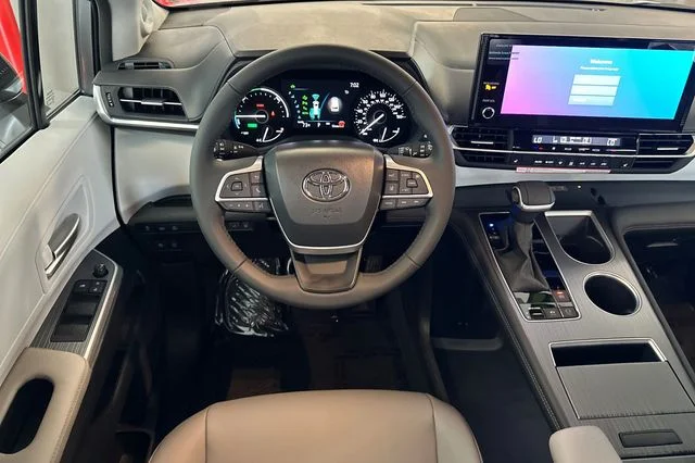 Certified Used 2026  Toyota XLE image 18