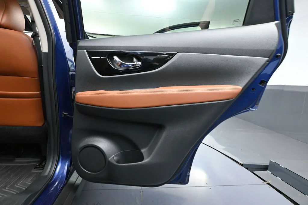 2018 Nissan Rogue SL - Photo 40