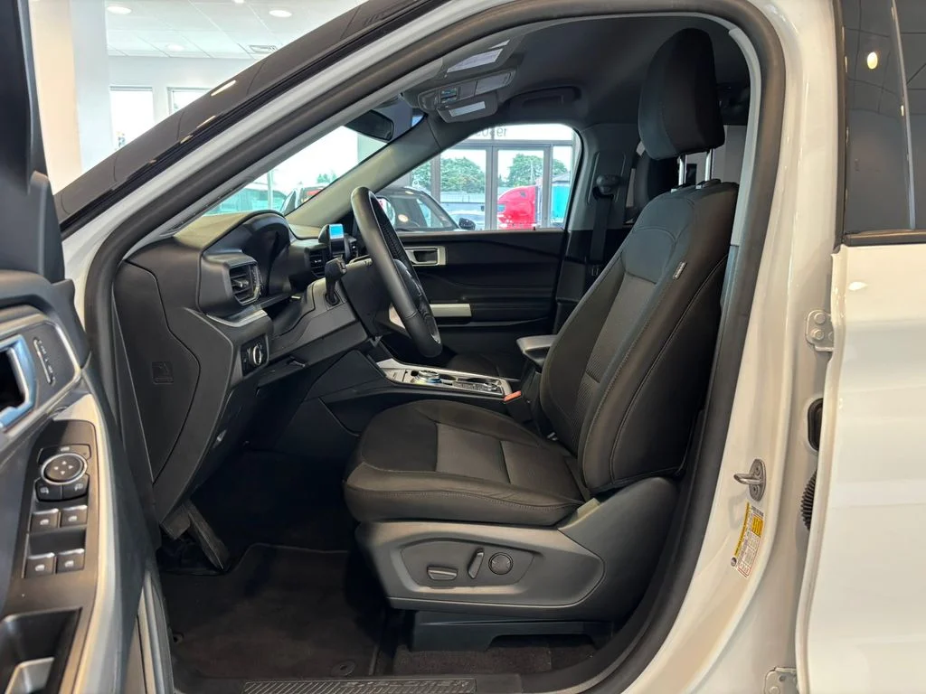 Used 2024 White Ford XLT image 13