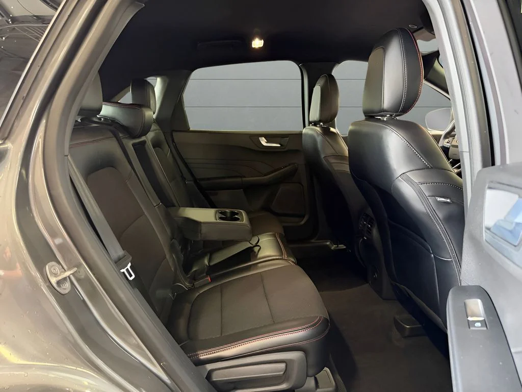 Used 2024 Gray Ford ST-Line image 26