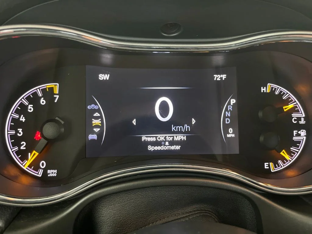 Used 2020 Blue Jeep Limited image 9