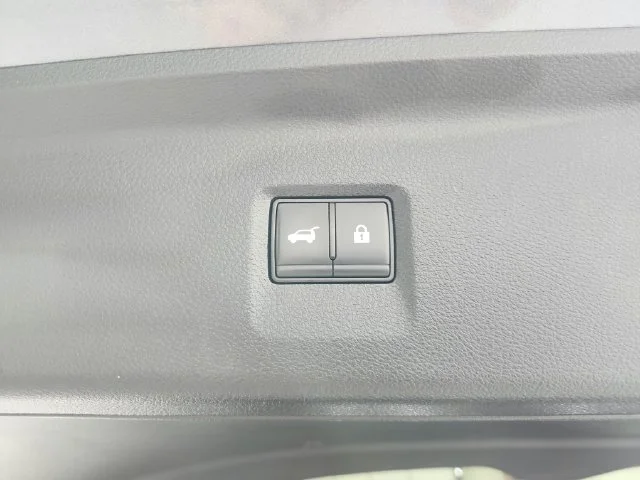 Used 2023 Gray INFINITI LUXE image 48