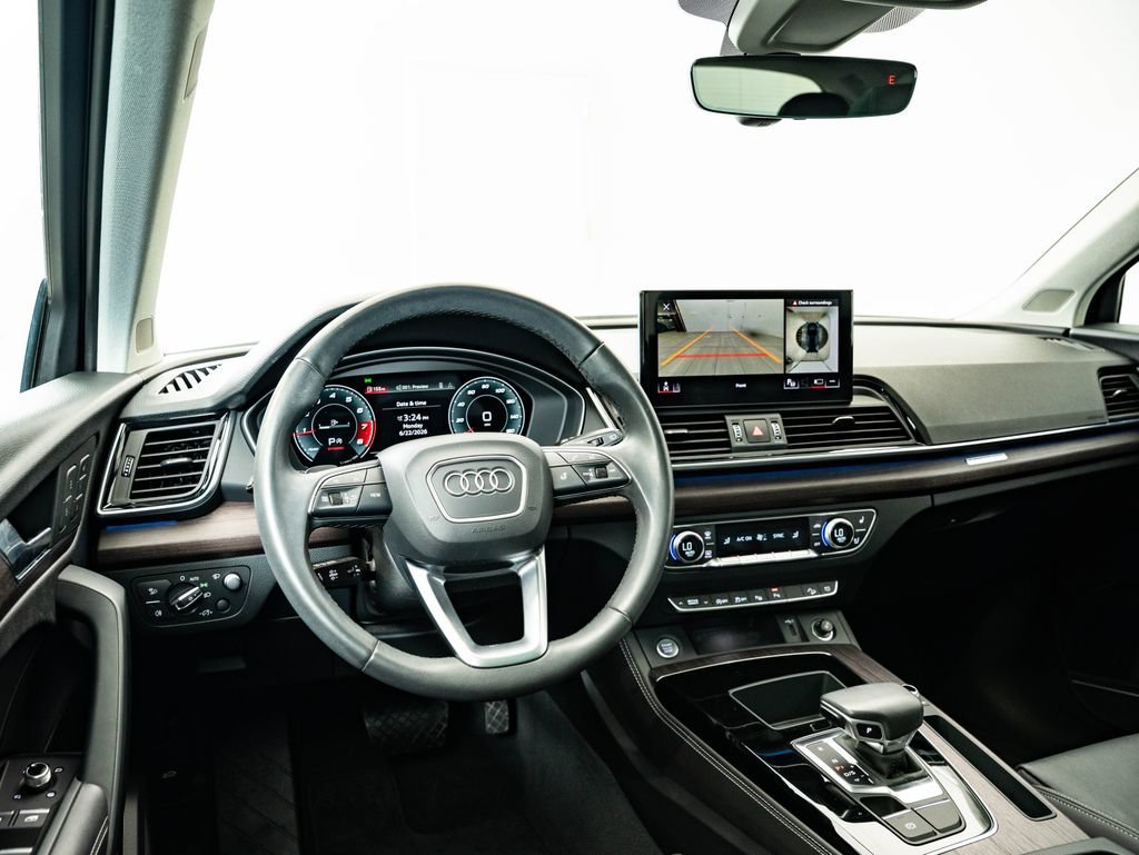 Used 2021 Mythos Black Metallic Audi 45 Prestige image 33