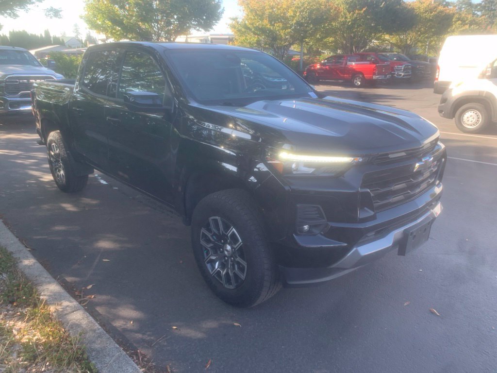 Used 2024 Black Chevrolet Z71 image 4