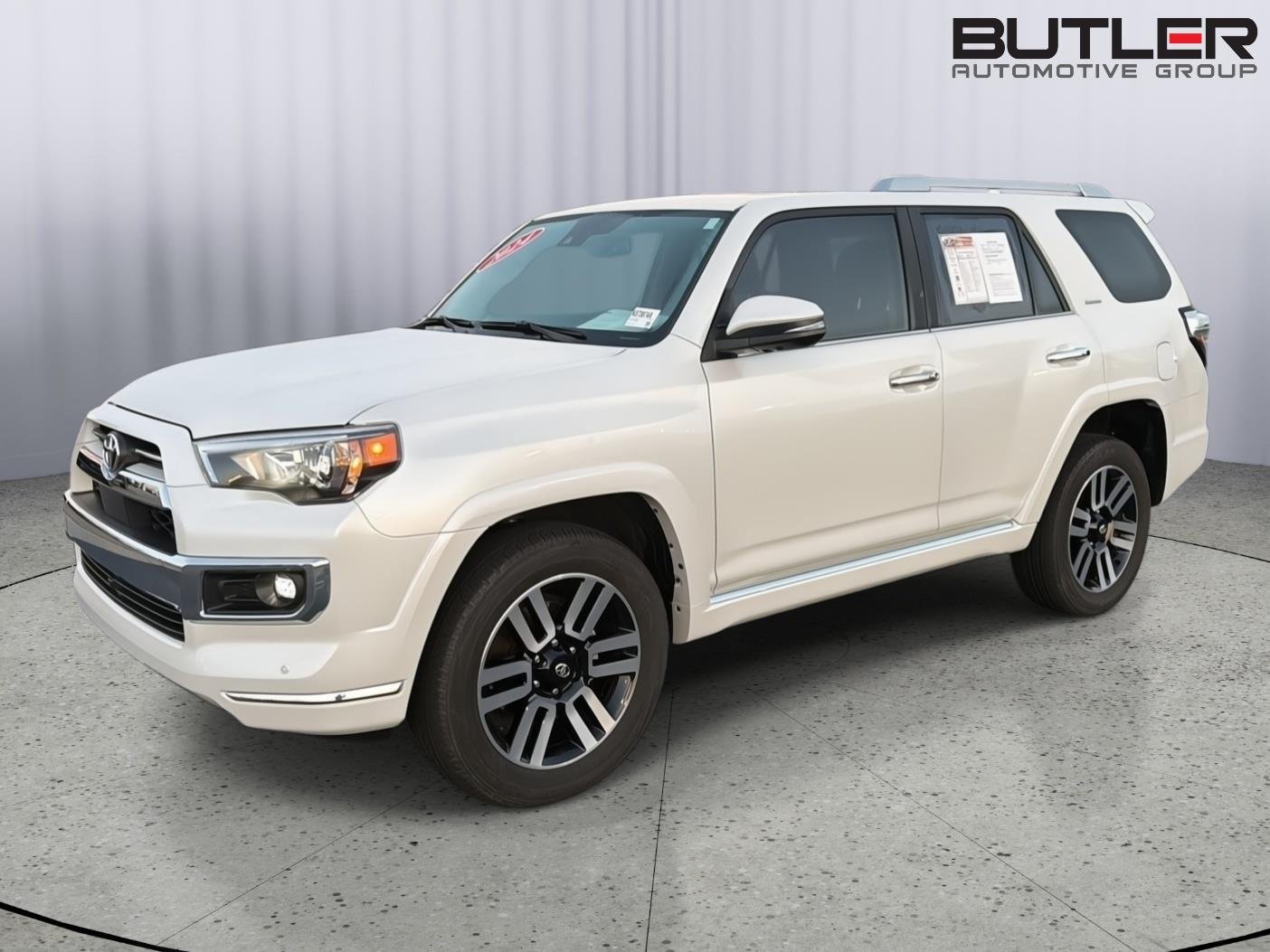 Used 2024 Wind Chill Pearl Toyota Limited image 1