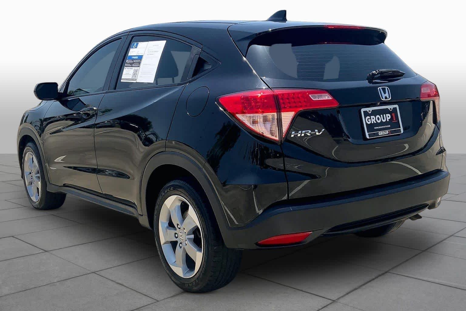 Used 2018 Crystal Black Pearl Honda LX image 11