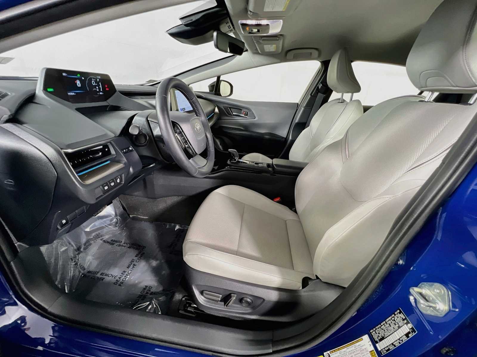 Used 2024 Reservoir Blue Toyota XLE image 22