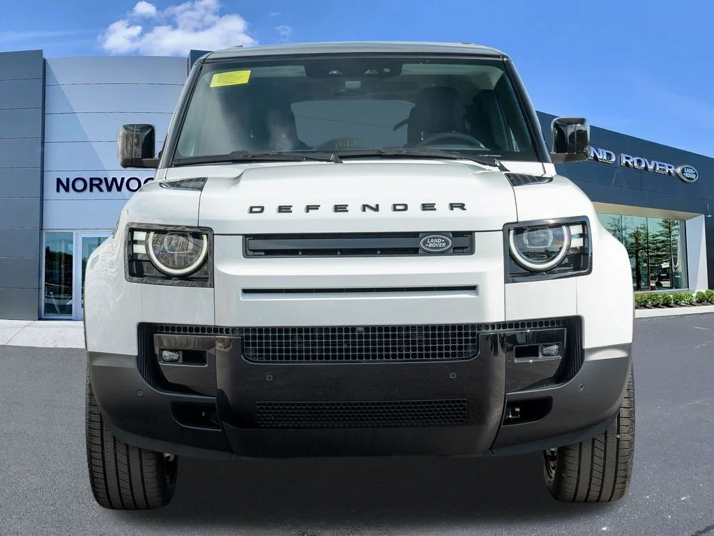 New 2026 Fuji White Land Rover S image 2