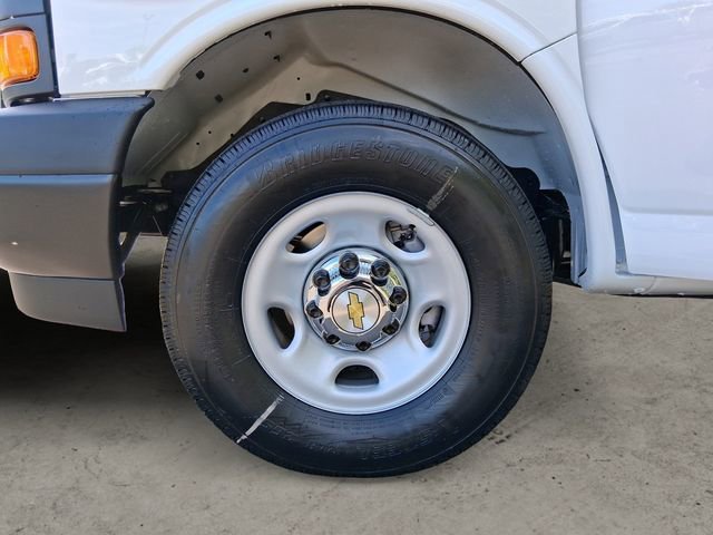2025 Chevrolet Express Cargo Work Van - Photo 14