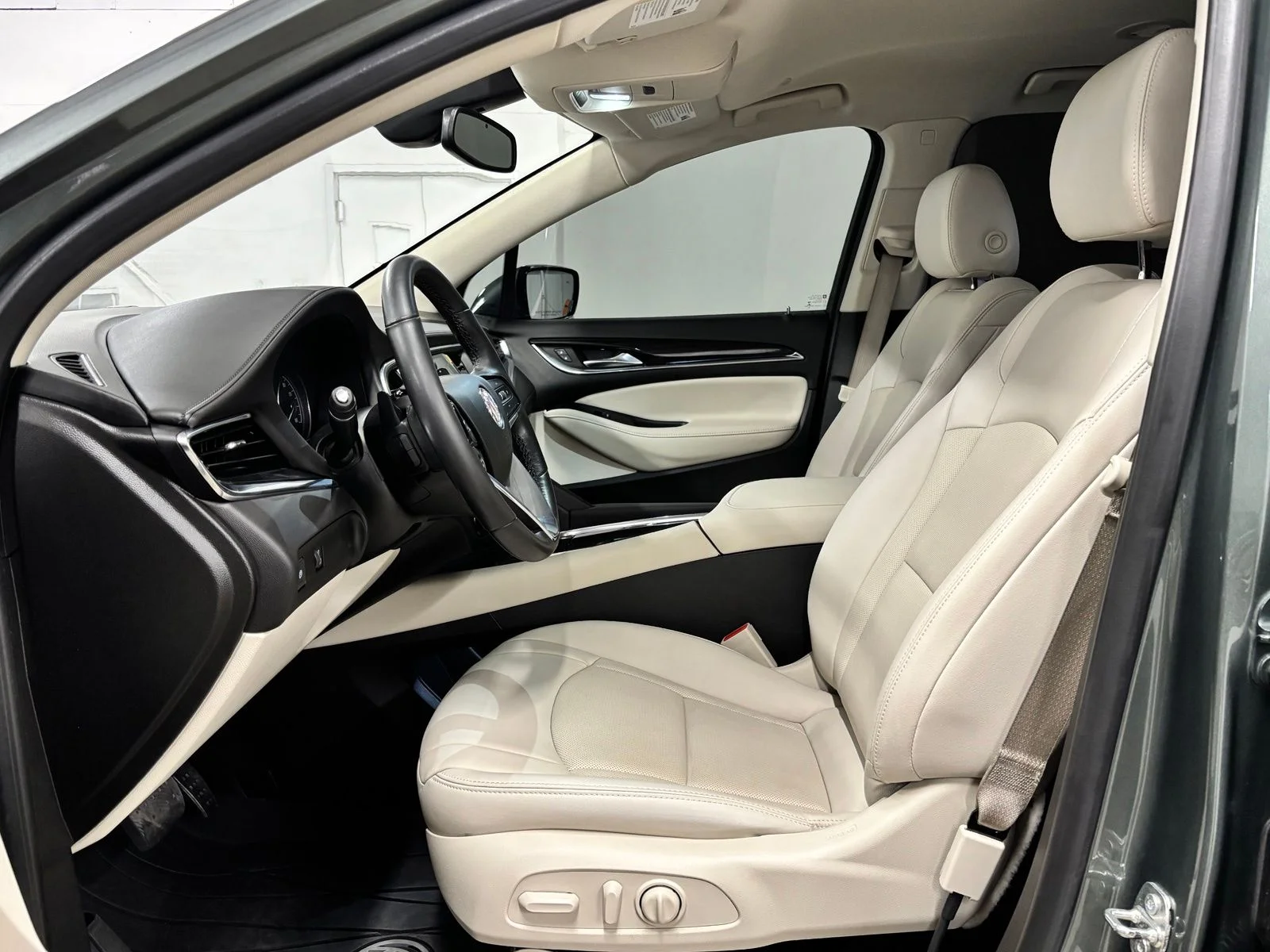Used 2023 Green Buick Essence image 16