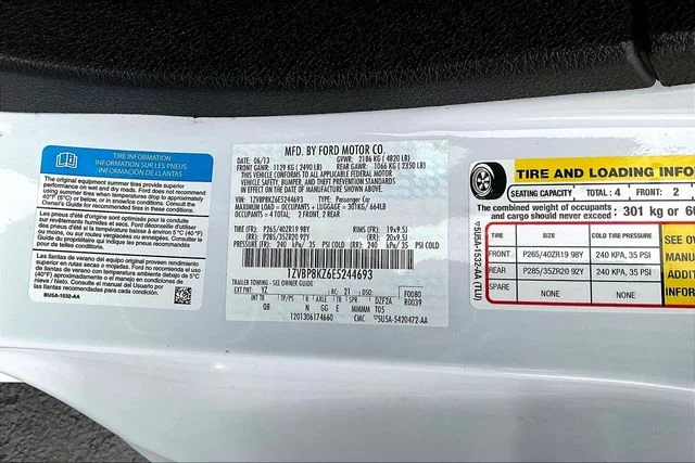 Used 2014 White Ford Shelby GT500 image 5