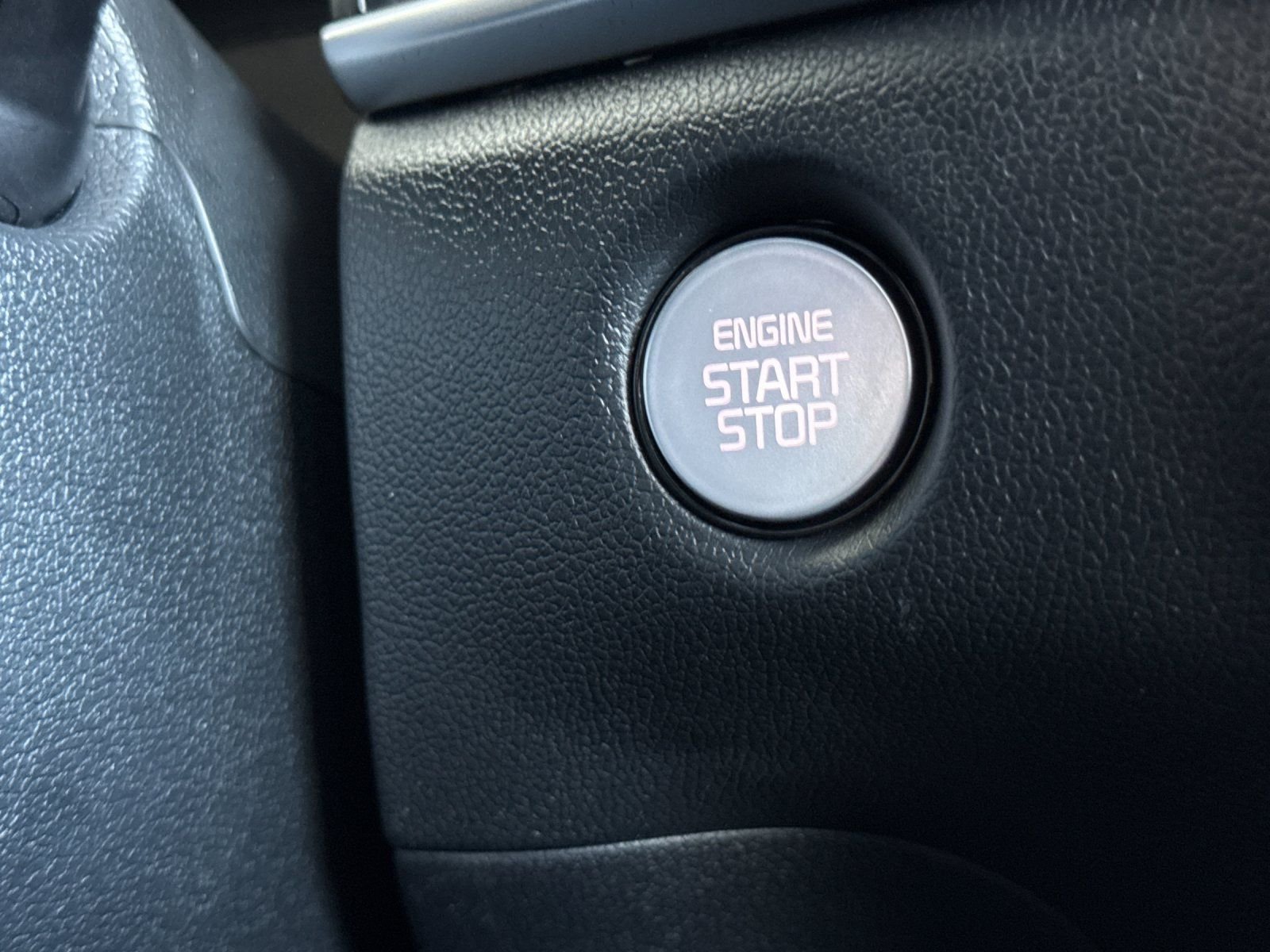 New 2026 Snow White Pearl Kia EX AWD image 27