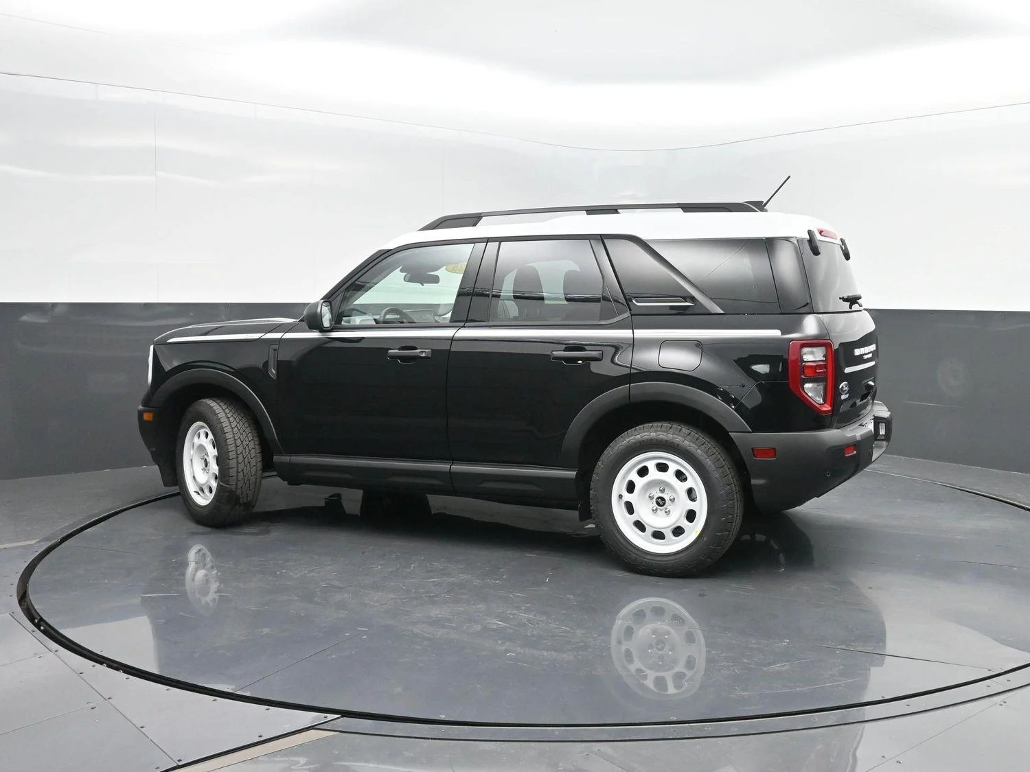 New 2025 Shadow Black Ford Heritage image 37