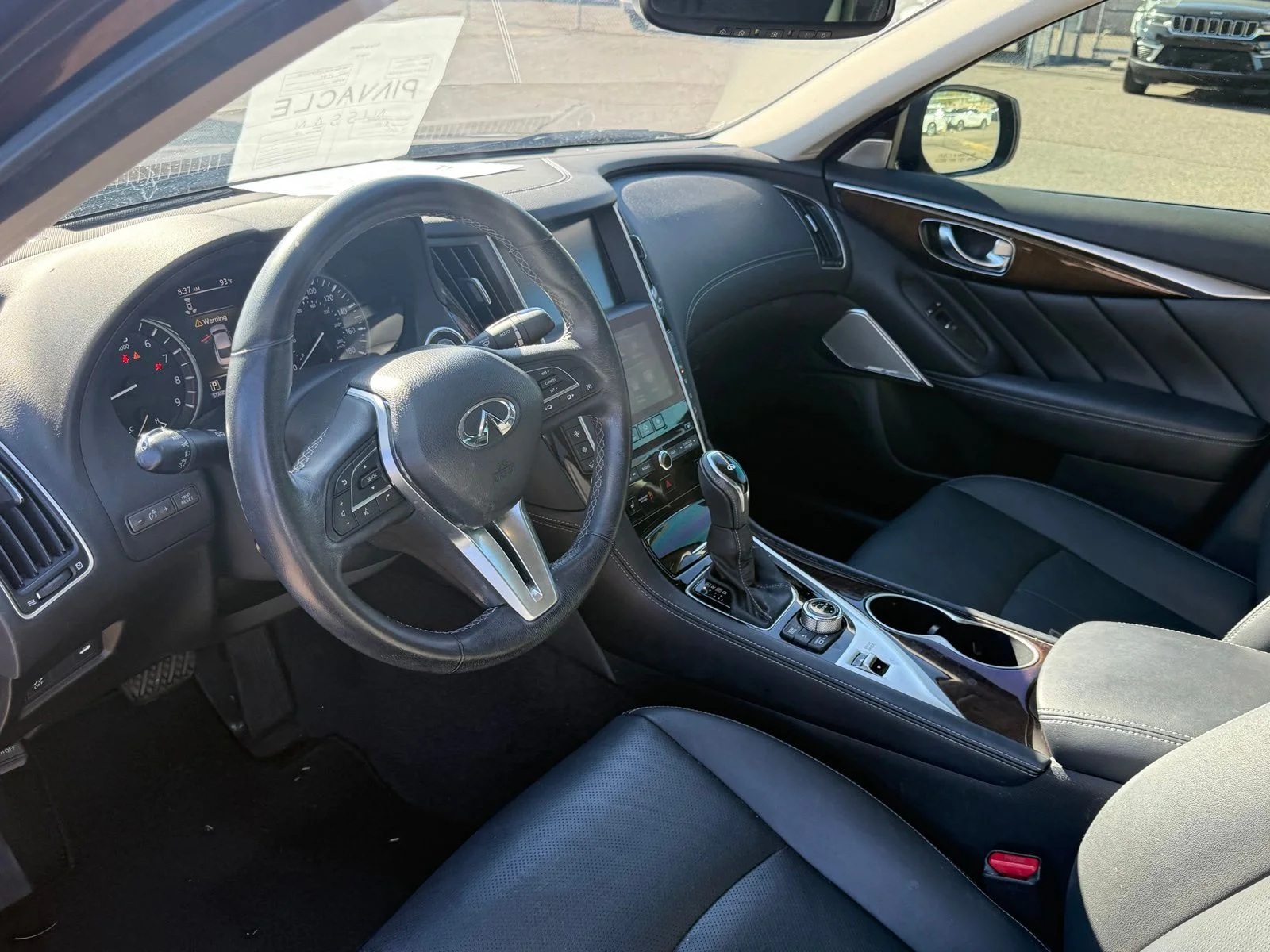 Used 2018 Mocha Almond INFINITI 3.0t Luxe image 13