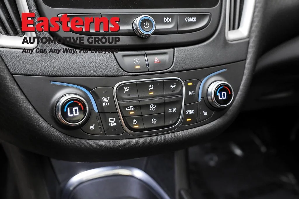 Used 2022 Blue Chevrolet LT image 20