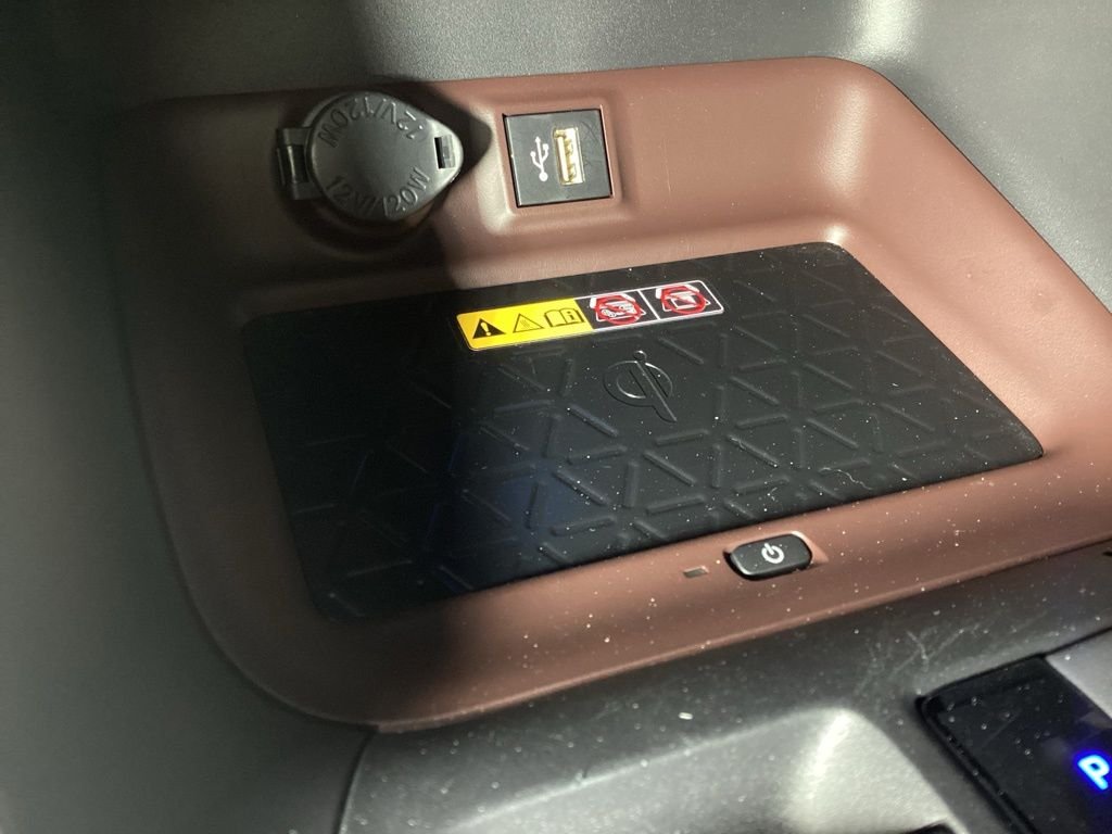 Certified Used 2025  Toyota Limited image 18