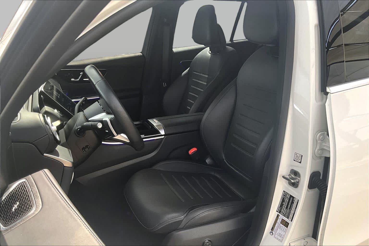 Certified Pre-Owned 2025 Mercedes-Benz GLC 350e