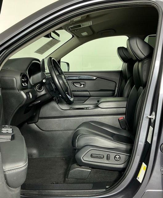 Used 2024 Gray Honda EX-L image 13