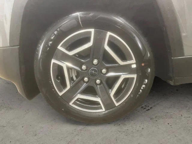 New 2026 Sting-Gray Clearcoat Jeep Laredo image 14
