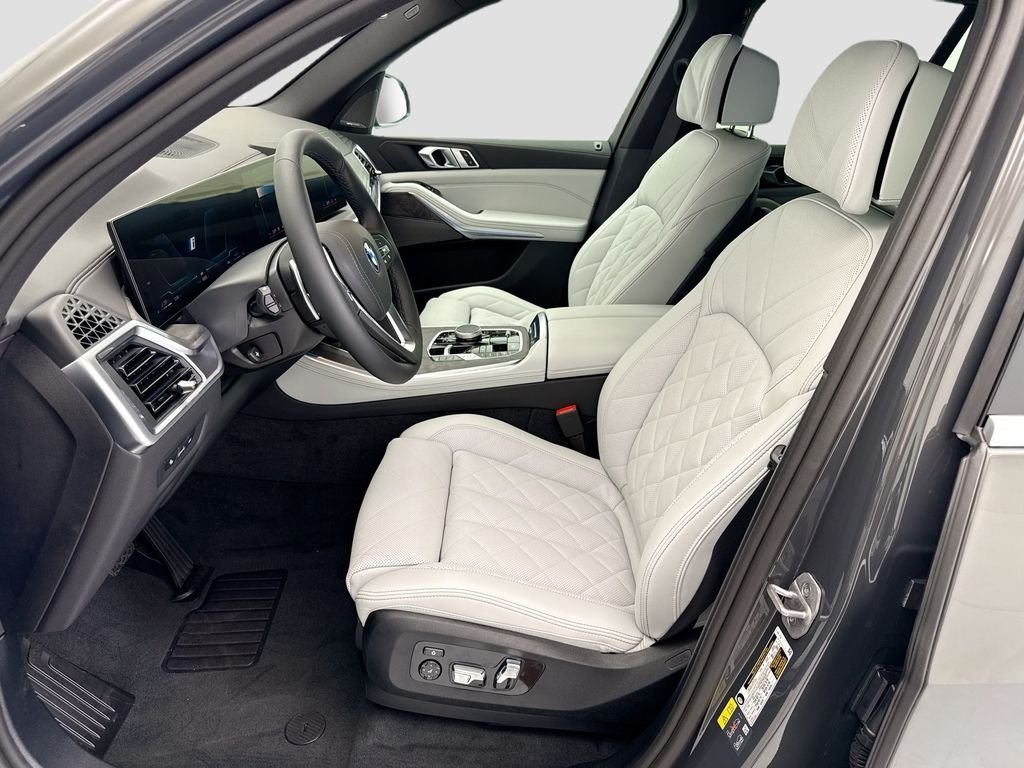 New 2026 Gray Metallic BMW xDrive50e image 18
