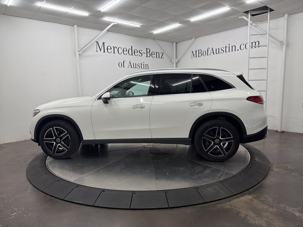 Used 2026 White Mercedes-Benz GLC 300 image 4