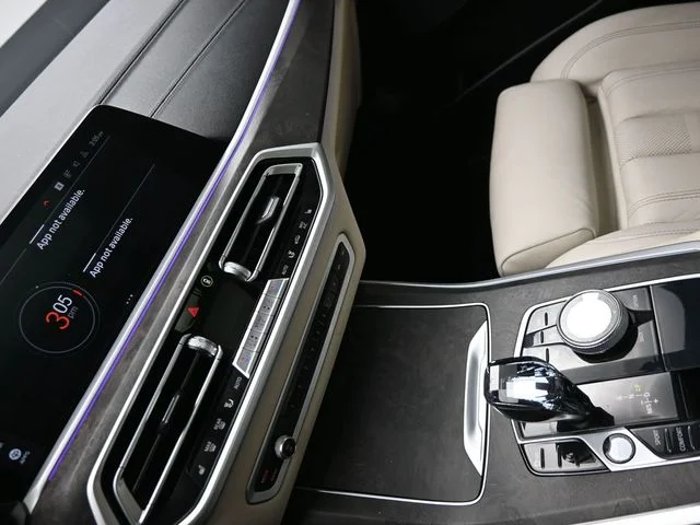 Used 2022 Black BMW sDrive40i image 22