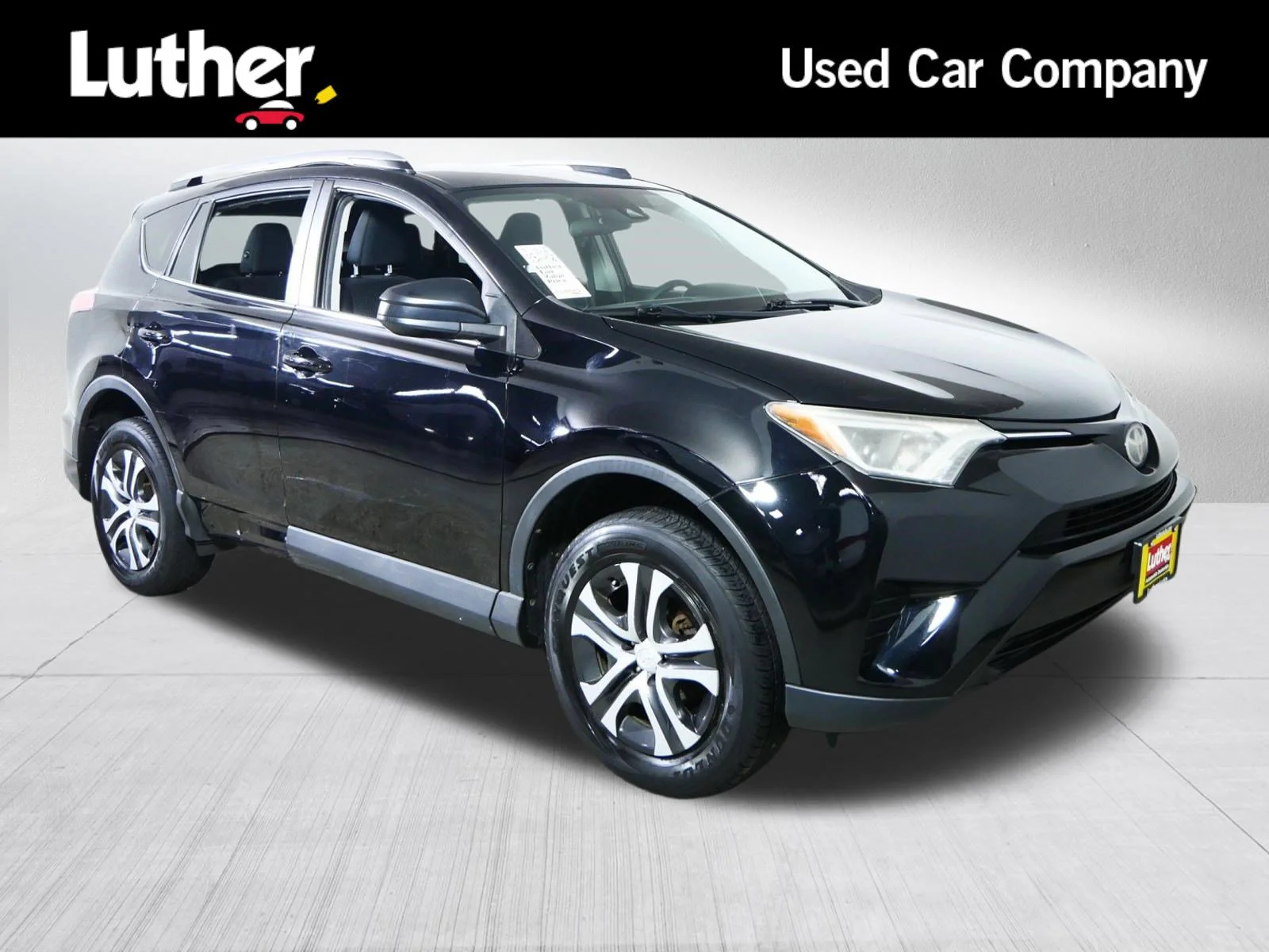 2017 Toyota RAV4 LE AWD's photo
