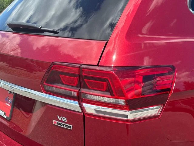 Used 2019 Red Volkswagen 3.6L V6 SE image 13