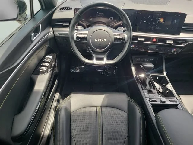Used 2025  Kia GT image 14